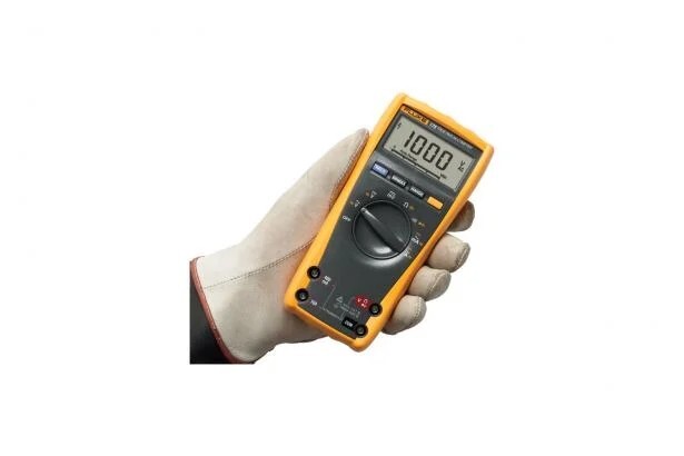 Fluke 175 True-RMS Digital Multimeter